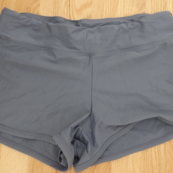 Carve Designs Board Shorts - Picture 1 of 3